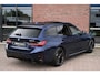 BMW 3-Serie Touring 330e xDrive M-Sport Pro Pano DA-Prof 360 HUD H/K E-zetels 19inch