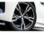 BMW 3-Serie Touring 320i 184PK | Facelift | M-sport | Sfeerverlichting | Ledere Bekleding | Stoelverwarming | 18''LMV