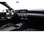 Mercedes-Benz A-klasse 220 Premium | Panoramadak | ACC | AMG Line | Stoelverwarming | 18” AMG | Getint Glas | Navigatie