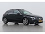 Mercedes-Benz A-klasse 220 Premium | Panoramadak | ACC | AMG Line | Stoelverwarming | 18” AMG | Getint Glas | Navigatie