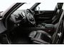MINI Clubman 1.5 One D Chili Serious Business | Panoramadak | Automaat | Navigatie | Cruise Control | Airco | PDC | MINI Connected