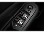 MINI Clubman 1.5 One D Chili Serious Business | Panoramadak | Automaat | Navigatie | Cruise Control | Airco | PDC | MINI Connected