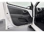 Toyota Aygo 1.0 VVT-i x-joy Compacte stadsauto die overal past en nergens om vraagt