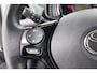 Toyota Aygo 1.0 VVT-i x-joy Compacte stadsauto die overal past en nergens om vraagt