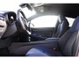 Toyota C-HR / C-HR+ 1.8 Hybrid Bi-Tone, Stoelverwarming, All-season Banden, Parkeersensoren voor en achter, BSM en Camera!