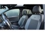 Volkswagen T-Roc 1.5 TSI Sport Business R | Panoramadak | Camera | Apple Carplay/Android Auto | Dodehoek | Stoelverwarming |
