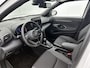 Toyota Yaris Cross 1.5 Hybrid 115 First Edition Comfort Pack | Dealer onderhouden | Stoel+stuurverwarming | Dodehoek detectie | parkeersensoren voor+achter | Navigatie | Climate Control | Cruise Control Adaptive | 1 sleutel aanwezig.