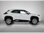 Toyota Yaris Cross 1.5 Hybrid 115 First Edition Comfort Pack | Dealer onderhouden | Stoel+stuurverwarming | Dodehoek detectie | parkeersensoren voor+achter | Navigatie | Climate Control | Cruise Control Adaptive | 1 sleutel aanwezig.
