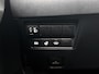 Toyota Yaris Cross 1.5 Hybrid 115 First Edition Comfort Pack | Dealer onderhouden | Stoel+stuurverwarming | Dodehoek detectie | parkeersensoren voor+achter | Navigatie | Climate Control | Cruise Control Adaptive | 1 sleutel aanwezig.