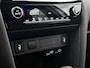 Toyota Yaris Cross 1.5 Hybrid 115 First Edition Comfort Pack | Dealer onderhouden | Stoel+stuurverwarming | Dodehoek detectie | parkeersensoren voor+achter | Navigatie | Climate Control | Cruise Control Adaptive | 1 sleutel aanwezig.
