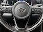 Toyota Yaris Cross 1.5 Hybrid 115 First Edition Comfort Pack | Dealer onderhouden | Stoel+stuurverwarming | Dodehoek detectie | parkeersensoren voor+achter | Navigatie | Climate Control | Cruise Control Adaptive | 1 sleutel aanwezig.