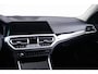 BMW 3-Serie Touring 330e Sport line - Elektrisch verwarmde voorstoelen - Sportstoelen - PDC voor/achter - Active Guard Plus - Cruise control -
