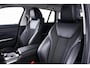 BMW 3-Serie Touring 330e Sport line - Elektrisch verwarmde voorstoelen - Sportstoelen - PDC voor/achter - Active Guard Plus - Cruise control -