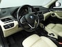 BMW X1 xDrive20i Centennial High Executive | Dealer onderhouden | Trekhaak | Camera | Active Cruise | Harman/Kardon | Leder | 18"
