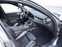 Alfa Romeo Giulia 200pk Super | 1ste eigenaar | Camera | LEER | Sportstoelen | Winterpack | Xenon | Navigatie | AUTOMAAT