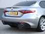Alfa Romeo Giulia 200pk Super | 1ste eigenaar | Camera | LEER | Sportstoelen | Winterpack | Xenon | Navigatie | AUTOMAAT