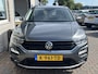 Volkswagen T-Roc 1.0 TSI Style / ADAPTIVE CRUISE/ PARKEER SENSOREN V+A/ CAMERA/ APP-CONNECT/ DAB/ CLIMA/ 17'' LMV