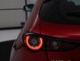 Mazda 3 2.0 e-SkyActiv-X M Hybrid 186 Comfort | Stoelverwarming | Head-Up | Adaptive cruise | Carplay | Camera | Full LED | Navigatie | Climate control | Stuurverwarming | Side Assist
