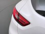 Renault Clio 90PK TCe Trekhaak Navigatie Airco Cruise Control Bluetooth Pdc DAB Zen Lmv Isofix Led Privacy glas 1.200KG Trekgewicht 1e Eigenaar