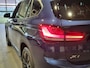 BMW X1 xDrive25e High Executive Sport Line | Blackline Blue |  Camera | HUD | Stoelverwarming