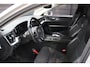 Volvo V60 2.0 T4 Momentum Pro Panorama-Elek,Dak/Camera/Parkeersensor v,a/Trekhaak uitklapbaar
