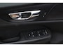 Volvo V60 2.0 T4 Momentum Pro Panorama-Elek,Dak/Camera/Parkeersensor v,a/Trekhaak uitklapbaar