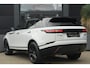 Land Rover Range Rover Velar 2.0 P400e AWD Dynamic SE | PHEV | 404 PK | Pano | Meridian | Camera De Velar P400e is qua prestaties behoorlijk serieus: 404 pk, 640 Nm en 0-100 km/u in slechts 5,4 seconden. Bovendien kun je bij de facelift ongeveer 60+ km volledig elektrisch rijden.