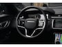 Land Rover Range Rover Velar 2.0 P400e AWD Dynamic SE | PHEV | 404 PK | Pano | Meridian | Camera De Velar P400e is qua prestaties behoorlijk serieus: 404 pk, 640 Nm en 0-100 km/u in slechts 5,4 seconden. Bovendien kun je bij de facelift ongeveer 60+ km volledig elektrisch rijden.
