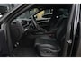 Porsche Cayenne Coupé 3.0 S E-Hybrid | 520PK | Pano | SportChrono | HUD | 360° Camera Porsche Cayenne S E-Hybrid Coupé | 3.0 V6 Turbo Plug-in Hybrid | 520 PK | 750 Nm | 0-100 km/u 4,7 sec. | 263 km/u | 4WD | 8-traps Tiptronic S | 77-82 km elektrisch bereik