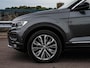 Volkswagen T-Roc 1.5 TSI 150 PK DSG Style IQ.DRIVE | Trekhaak | Virtual Cockpit | LED | ACC | Camera | Dodehoekdetectie | Stoel-/Stuurverwarming | Navigatie | Apple CarPlay/Android Auto | 18"