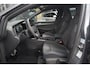 Volkswagen Golf 1.5 eTSI R-Line Edition | 150 PK | DSG | PANO | 360° CAMERA | LED | ACC Sportief, modern en bijzonder compleet: deze Volkswagen Golf 1.5 eTSI R-Line uit 2026 combineert de sportieve uitstraling van de R-Line met de efficiënte 1.5 eTSI mild-hybrid aandrijflijn.