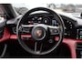 Porsche Taycan Cross Turismo Turbo S 93 kWh / SoH 90,9% / Panoramadak / 360Camera / Head-up / Passenger Display / Luchtvering / 21'' / Bose / Keyless / Sportdesign+Chrono / Stoelventilatie+Verwarming / Stuurverwarming / Dodehoek / DAB