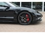 Porsche Taycan Cross Turismo Turbo S 93 kWh / SoH 90,9% / Panoramadak / 360Camera / Head-up / Passenger Display / Luchtvering / 21'' / Bose / Keyless / Sportdesign+Chrono / Stoelventilatie+Verwarming / Stuurverwarming / Dodehoek / DAB