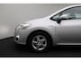 Toyota Auris 1.8 Full Hybrid Aspiration 2012 NAP | Navigatie | Cruise control | Dealer onderhouden | LED | Trekhaak afneembaar | Climate control | Centrale vergrendeling op afstand | Lichtmetaal