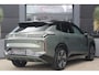 Lynk & Co 08 1.5 More | 350 PK | 200 KM EV | PANO | HARMAN KARDON | 360° | MASSAGE Deze zeer complete 08 More beschikt over een krachtige plug-in hybride aandrijflijn met 345 PK en 615 Nm koppel. Dankzij de grote 39,6 kWh batterij beschikt de 08 over een elektrisch WLTP-ber