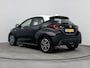 Toyota Yaris 1.5 Hybrid Dynamic Bi-Tone | Parkeersensoren | Navigatie | Dodehoek Detectie | **