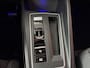 Volkswagen Golf 1.5 eTSI R-Line | IQ light | Stoel + Stuur verwarming | Ergo Stoelen |