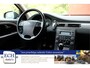 Volvo V70 2.0 benzine 145 pk Momentum, Leer, Trekhaak