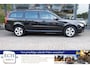 Volvo V70 2.0 benzine 145 pk Momentum, Leer, Trekhaak