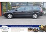 Volvo V70 2.0 benzine 145 pk Momentum, Leer, Trekhaak
