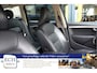 Volvo V70 2.0 benzine 145 pk Momentum, Leer, Trekhaak
