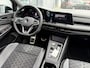 Volkswagen Golf 1.5 eTSI R-Line Business+| PANO| HUD|