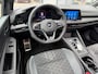 Volkswagen Golf 1.5 eTSI R-Line Business+| PANO| HUD|