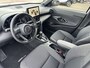 Toyota Yaris Cross 1.5 Hybrid 130 Dynamic + Comfort Pack dodehoekdetectie / stoelverwarming / stuurwielverwarming / parkeersensoren voor + achter / Navigatie / Apple Carplay / Android Auto / parkeercamera / 10 jaar Toyota garantie / rijklaarprijs incl. Toyota Pechhulppas