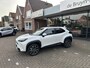 Toyota Yaris Cross 1.5 Hybrid 130 Dynamic + Comfort Pack dodehoekdetectie / stoelverwarming / stuurwielverwarming / parkeersensoren voor + achter / Navigatie / Apple Carplay / Android Auto / parkeercamera / 10 jaar Toyota garantie / rijklaarprijs incl. Toyota Pechhulppas