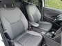 Toyota Yaris Cross 1.5 Hybrid 130 Dynamic + Comfort Pack dodehoekdetectie / stoelverwarming / stuurwielverwarming / parkeersensoren voor + achter / Navigatie / Apple Carplay / Android Auto / parkeercamera / 10 jaar Toyota garantie / rijklaarprijs incl. Toyota Pechhulppas
