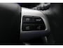 Toyota Auris 1.8 Hybrid Business | Origineel NL | Fietsensteun | Navigatie | Camera | Cruise Control | Clima | 17 inch | Keyless start | Bluetooth | Dakspoiler