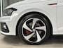 Volkswagen Polo 2.0 TSI GTI 200pk | BeatsAudio | Stoelverwarming | Groot scherm | Apple carplay | PDC voor & achter |