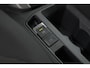 Volkswagen T-Roc 1.0 TSI Style Business 116pk | Trekhaak | Adaptieve Cruise Control | Elektronische Kofferklep | Apple Carplay