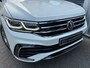 Volkswagen Tiguan 1.5 TSI R-Line panoramadak parelmoer wit